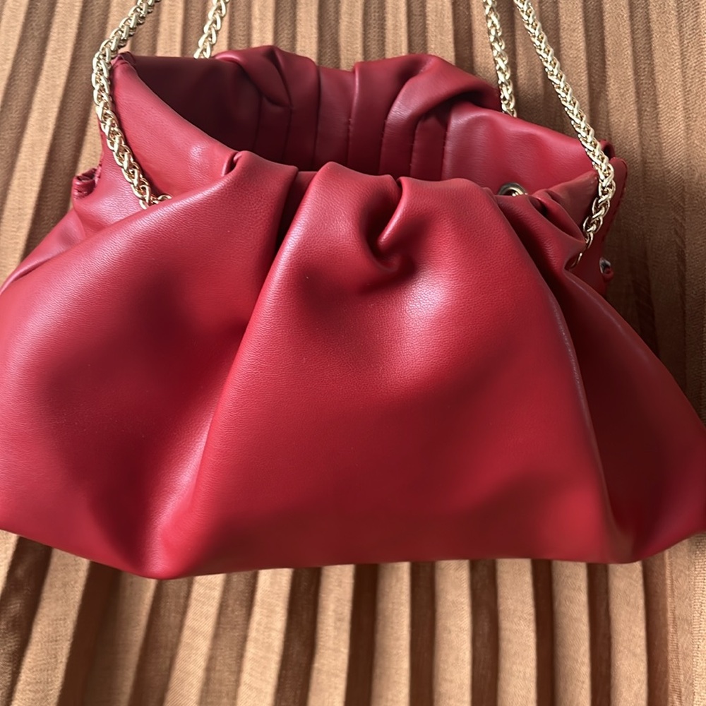 Red Chain Link Purse - Picture 3 of 5